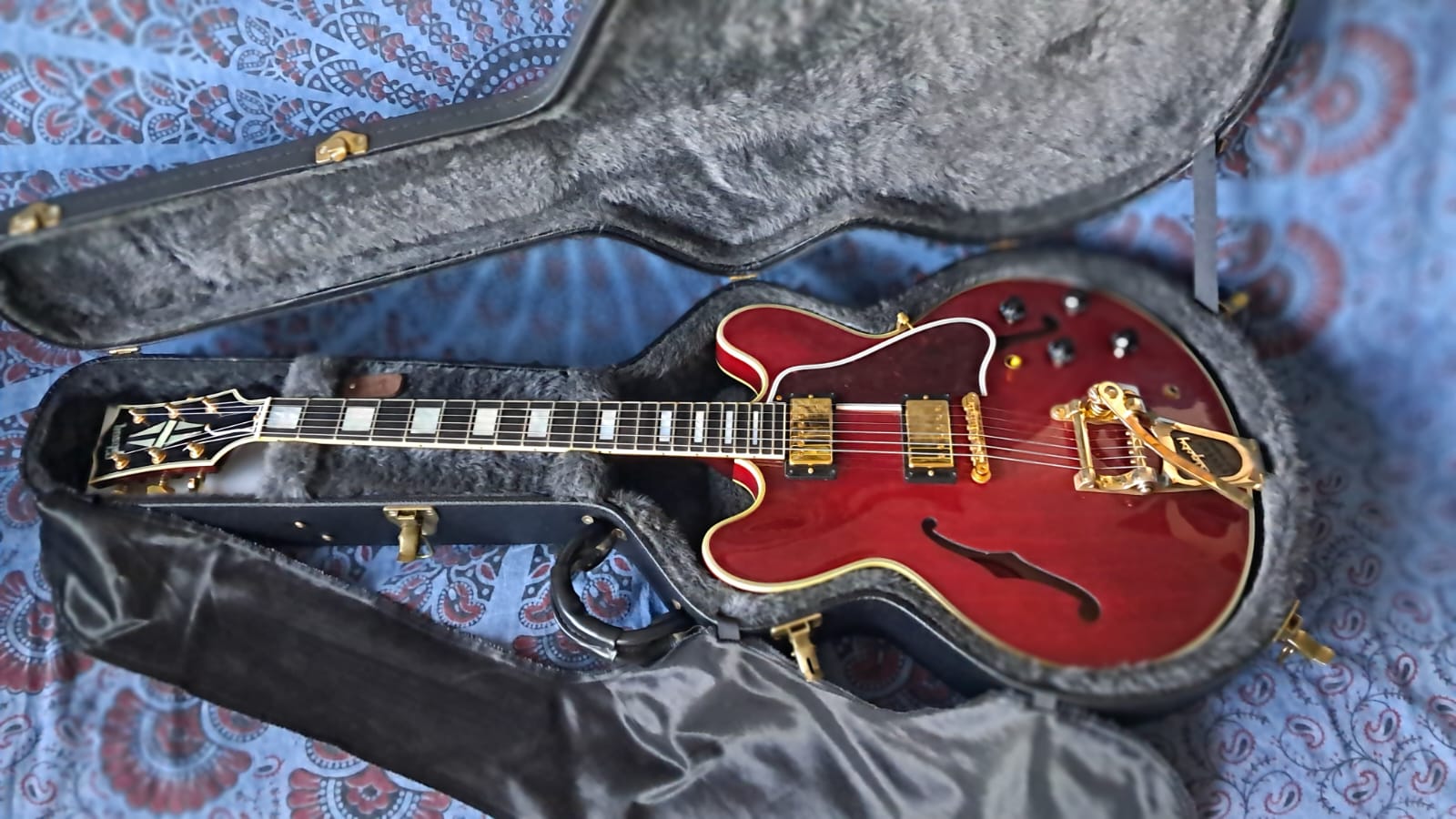 Gibson Custom Shop ES 355 with Bigsby - 2009 Semi-Acoustic